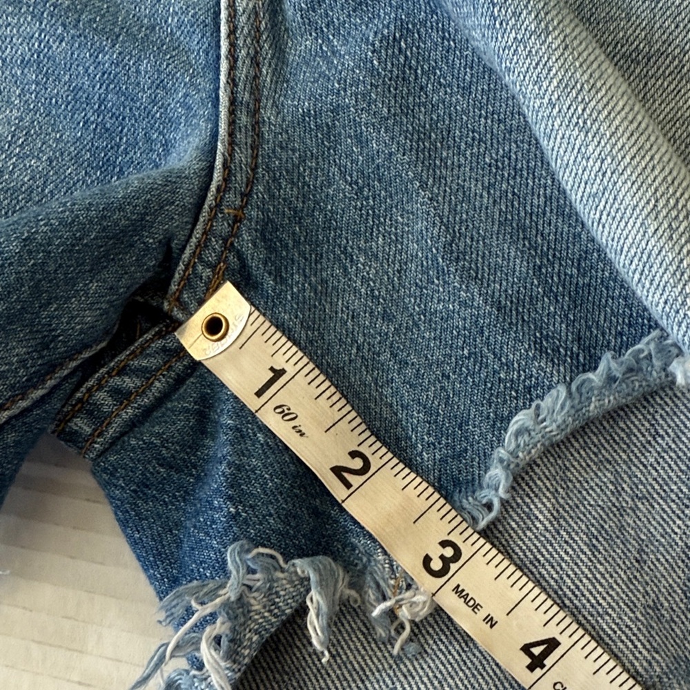Frame Denim High Rise Shorts Size 33 Le Grand Garcon Distressed Light Wash Jean - Picture 10 of 11